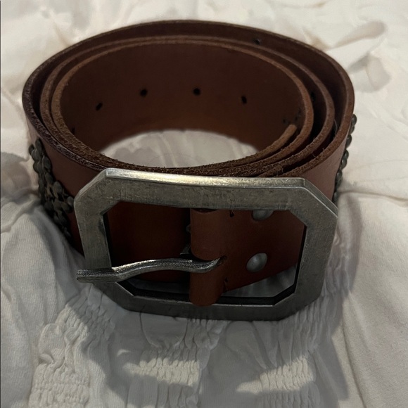Free People Star studded belt leather M/L Never worn